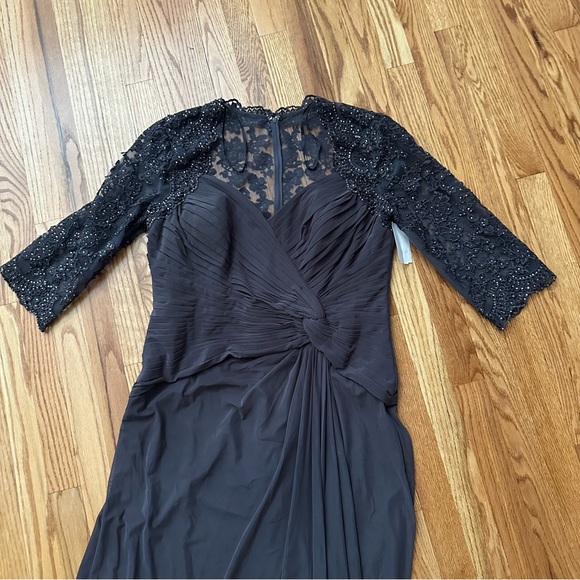 La Femme Ruched Twist Column Gown size 14 - Picture 4 of 9